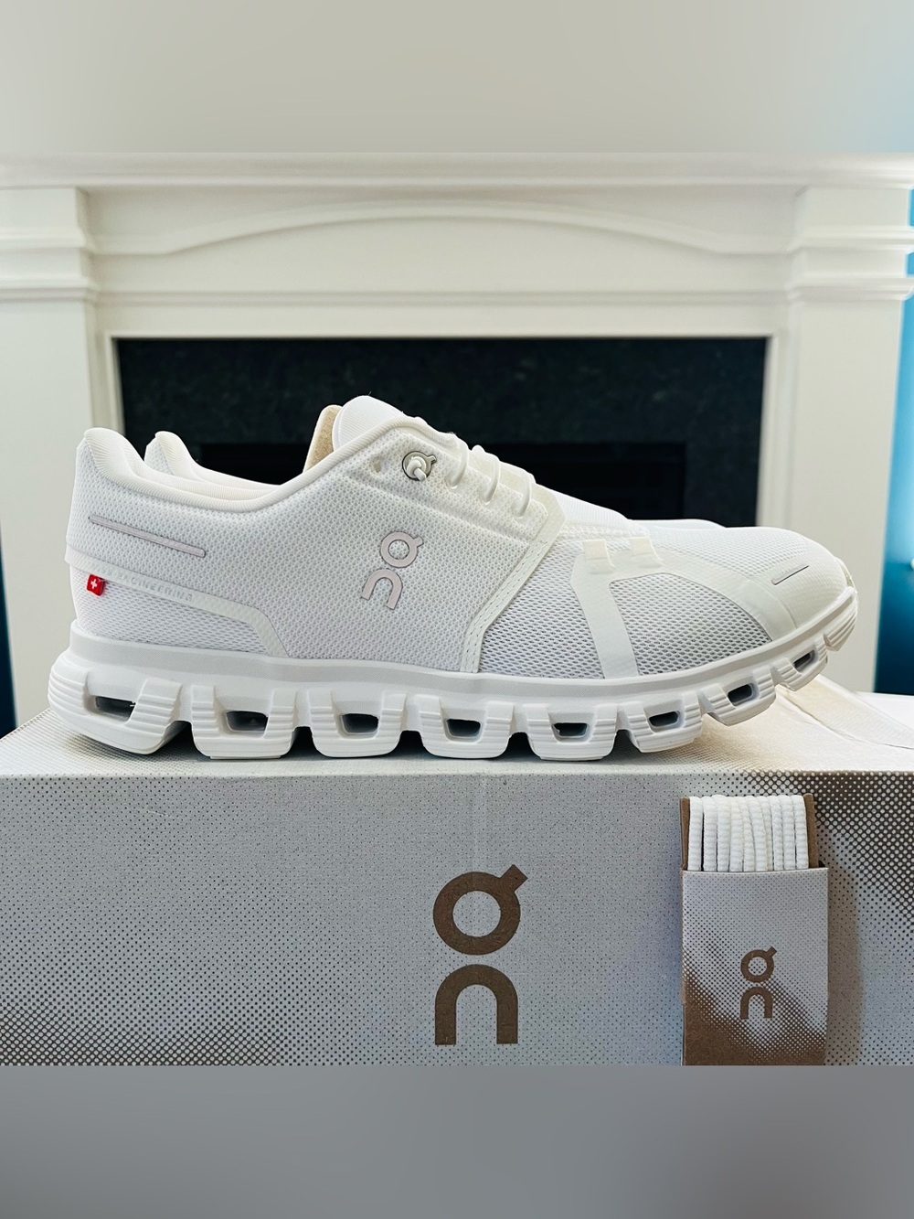 Sz 9.5 On Cloud 6 Men's Running Shoes All White 3MF10071200